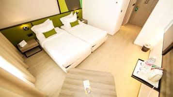 Standard Room, 2 Twin Beds | Coffee and/or coffee maker