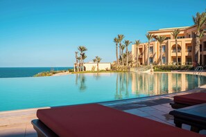 2 indoor pools, outdoor pool, open 8:00 AM to 7:00 PM, pool umbrellas - Royal Tulip Korbous Bay Thalasso & Springs (Qurbus)