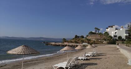 Meeresblick und 400m zum Strand