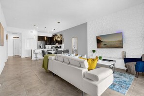 TV - 2 Bedrooms/ 2 Bathrooms/ Champions Gate (9341 SH) (Davenport)