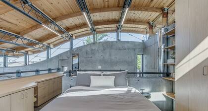 NEW INDUSTRIAL STUDIO - walking distance to UCO!