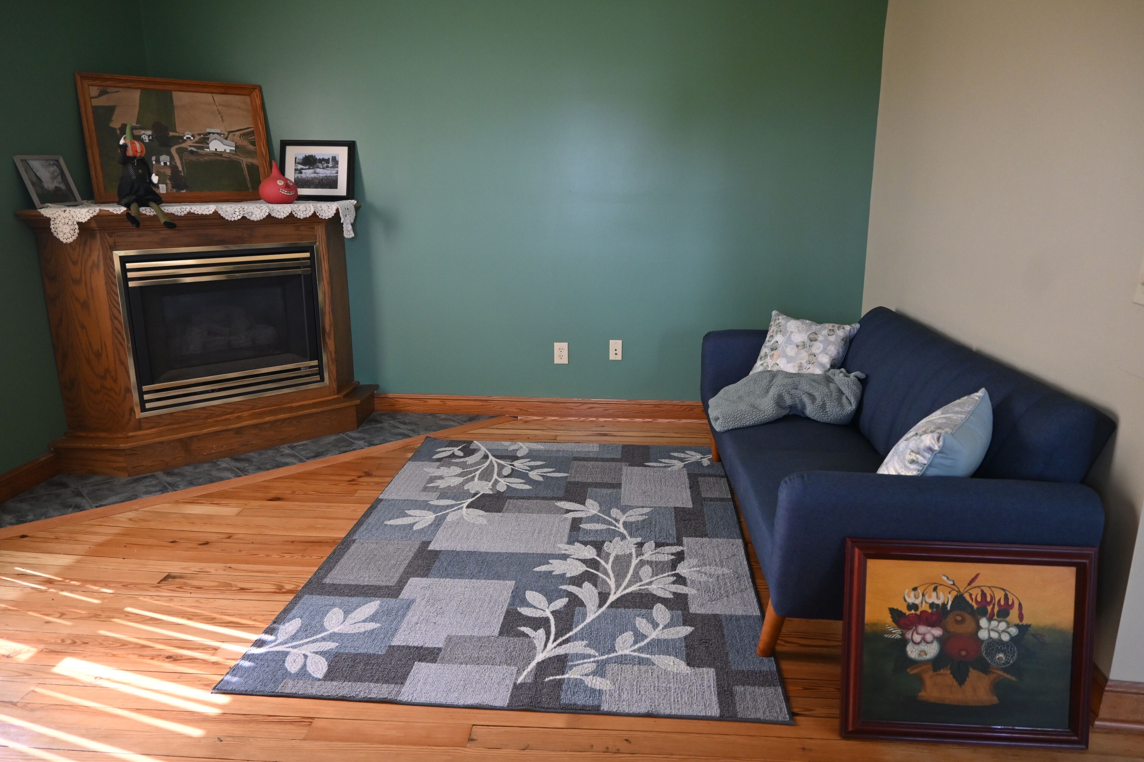 Enjoy gorgeous views of the countryside with privacy and serenity on a farm.