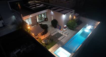 Utopia Luxury Villa - Private Pool, Hydromassage Jacuzzi & Near Amazing Beaches