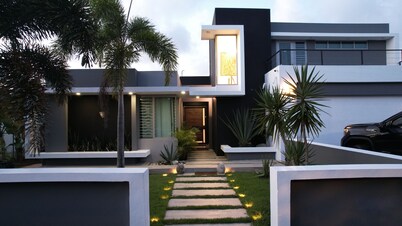 Utopia Luxury Villa - Private Pool, Hydromassage Jacuzzi & Near Amazing Beaches