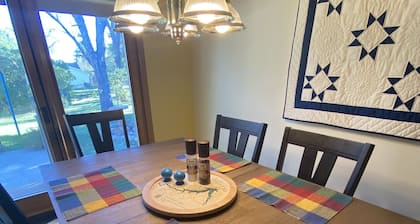 Osage Retreat-Cozy home minutes from Fort Peck Lake