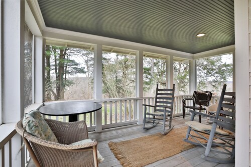 Gambier Country Boho Hot Tub & Tranquility
