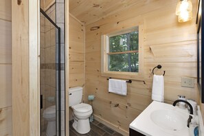 Douche, serviettes fournies