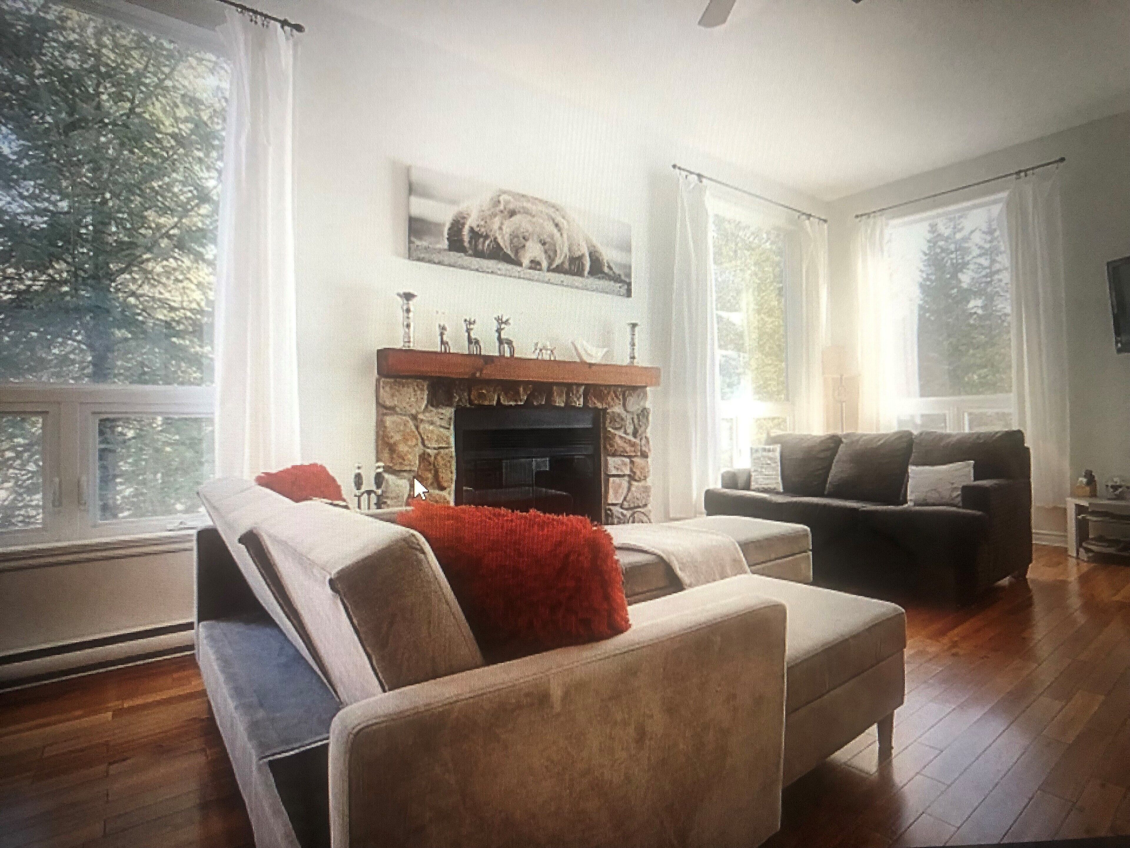 Chalet bord de l'eau dans les laurentides