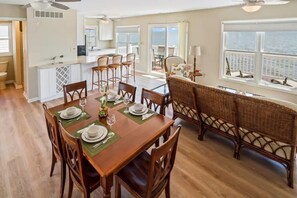 Dining - Bright and beautiful home on the Delaware Bay (Downe)