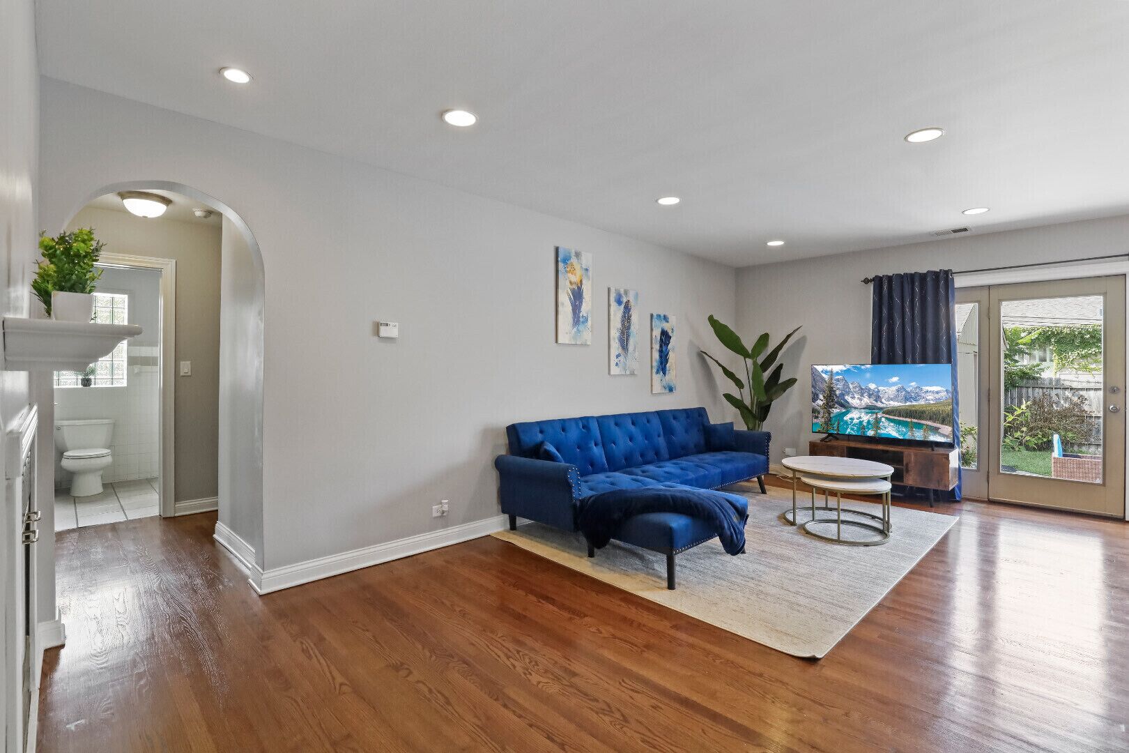 Outstanding Ohare Oasis