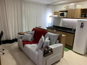 TV - Spectacular loft ideal for couples - close to Rock in Rio and concert arenas.  (Rio de Janeiro)