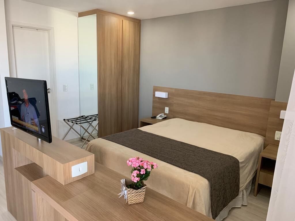 1 bedroom, in-room safe, iron/ironing board, free WiFi