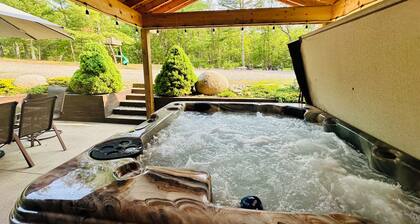 Little Valley private log cabin in the woods by Lake Petenwell