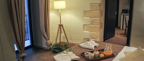 2 chambres, coffres-forts dans les chambres, fer et planche à repasser