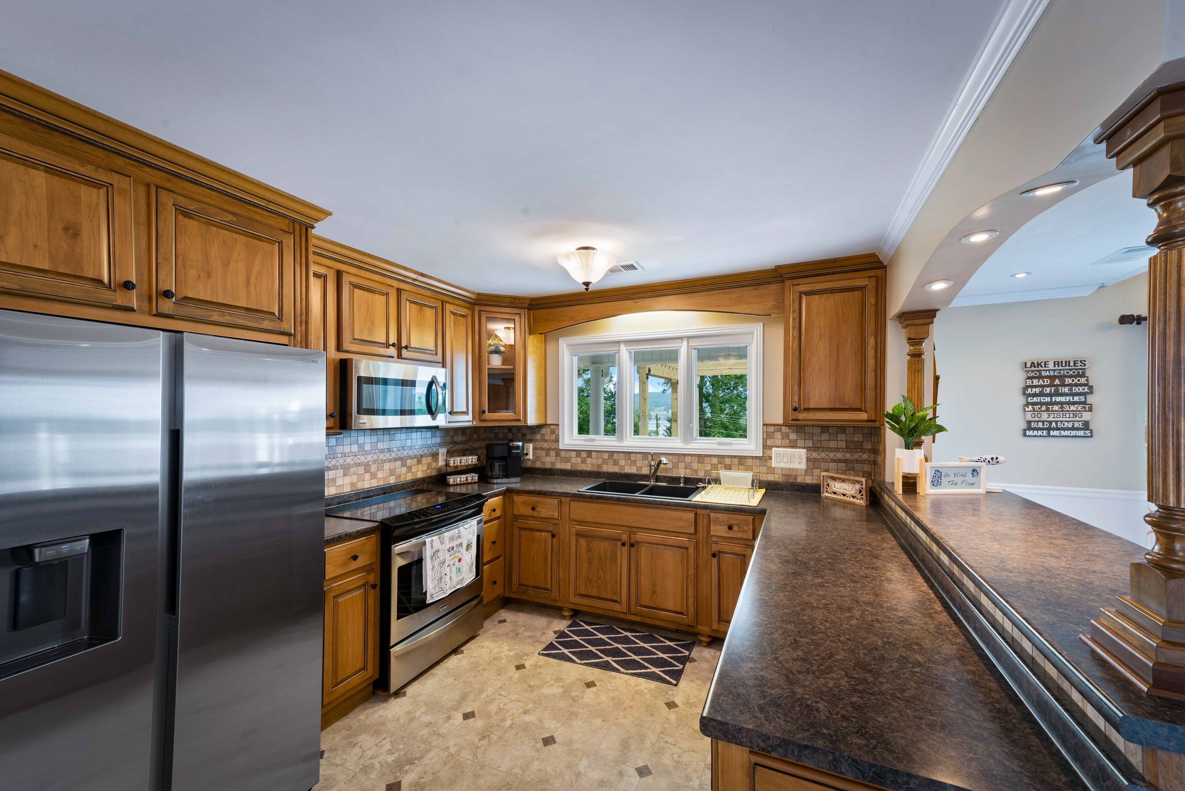 Spectacular Lake Views ~ Minutes from Everything ~ Family Sized