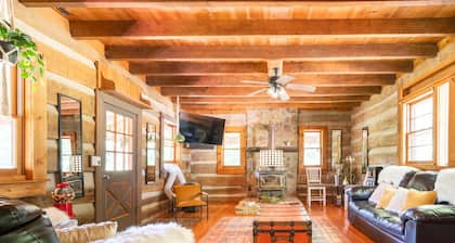 Stunning Boho Log Cabin Country Retreat with Pool