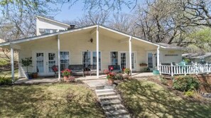 Exterior - Fam Friendly Eagle Mt. Lakehouse, Waterfront (Azle)