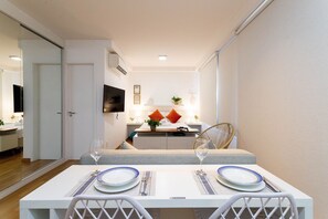 Design Apartment 76 | Hypo-allergenic bedding, free WiFi, bed sheets - Condomínio Edifício Living Design (São Paulo)