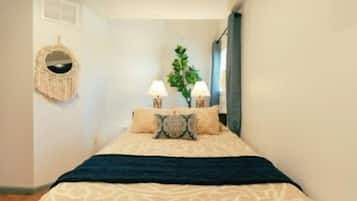 Iron/ironing board, travel crib, WiFi, bed sheets