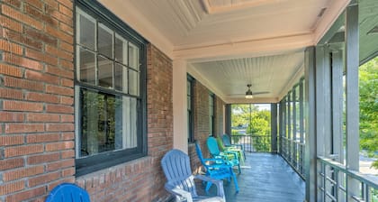 Peaceful Cozy Abode in Great Midtown Location!