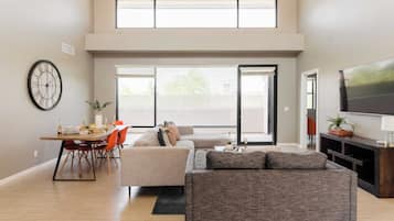 House (3 Bedrooms) | Front of property
