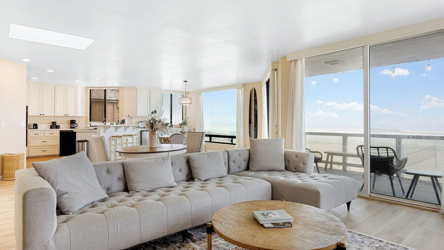 Beachfront Home w/ Ocean Views Right on Mission Beach Belmont by Avantstay