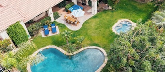 Firefly by Avantstay Spacious Backyard w/ Pool& Hot Tub!