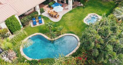 Firefly by Avantstay Spacious Backyard w/ Pool& Hot Tub!