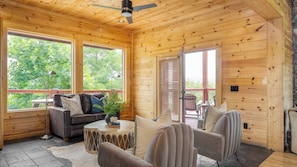 Interior - Pine Rise by Avantstay10mins to Pigeon Forge! (Sevierville)