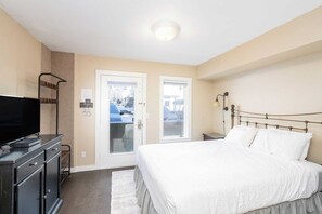 House (1 Bedroom) | Interior