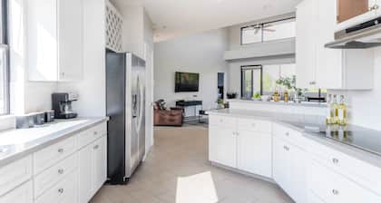 Ivory II By Avantstay Gorgeous Spacious Home w/ Views Close To Old Town