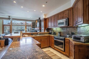 Apartment (3 Bedrooms) | Interior - Le Chamonix I by Avantstay Condo w/ Views in Great Location (Telluride)