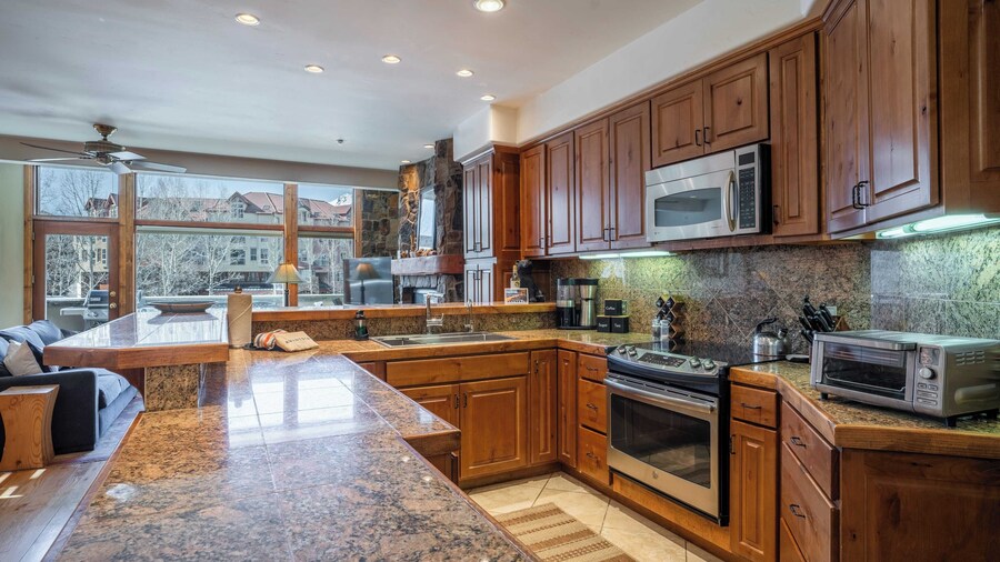 Le Chamonix I by Avantstay Condo w/ Views in Great Location