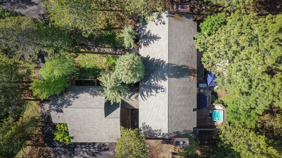 Skylight by Avantstay Elevated Mountain Home w/ Hot Tub, Billiards, Large Patio