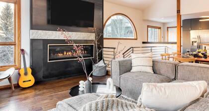 Pandora by Avantstay Modern Mountain Escape in Great Location @ Entrance of Bear Creek Trail