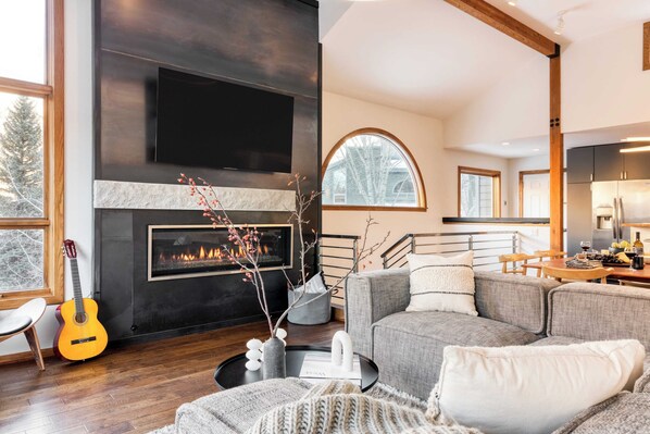 Interior - Pandora by Avantstay Modern Mountain Escape in Great Location @ Entrance of Bear Creek Trail (Telluride)