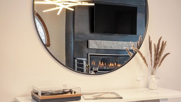 Interior - Pandora by Avantstay Modern Mountain Escape in Great Location @ Entrance of Bear Creek Trail (Telluride)