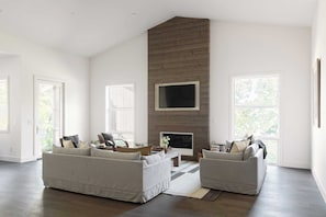 Villa (4 Bedrooms) | Interior