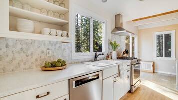 Nhà (5 Bedrooms) | Nội thất