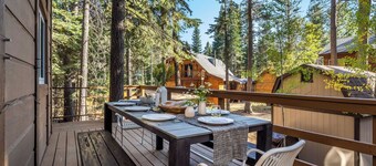 Homewood by Avantstay Amazing Family Cabin w/ Hot Tub & Sauna