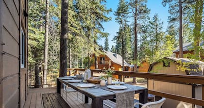 Homewood by Avantstay Amazing Family Cabin w/ Hot Tub & Sauna
