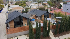 Interior - 3 Blocks to Beach, Private Pool, Rooftop Patio Hamilton I & II by Avantstay (La Jolla)