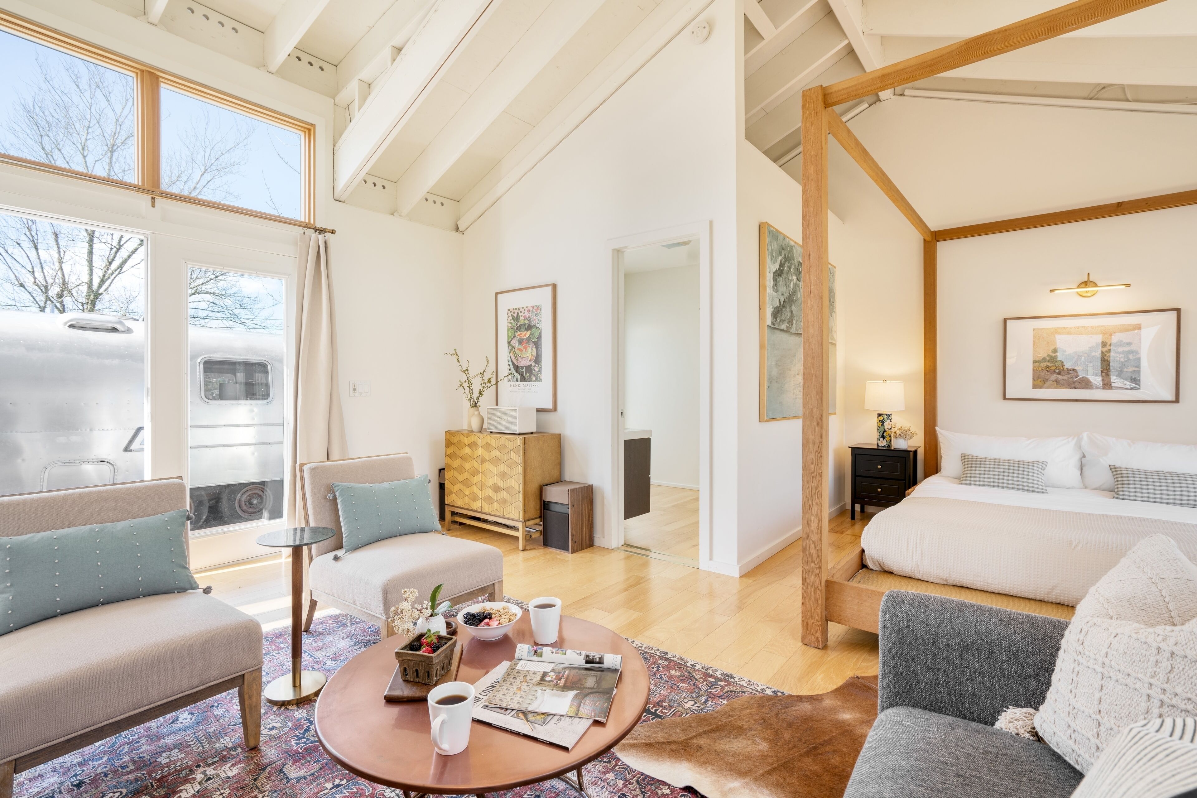 Coppola by Avantstay Explore The Wineries Near This Gorgeous Healdsburg Home w/ Bar & Large Yard