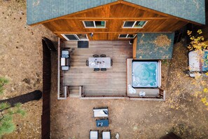 Interior - Walk to Ski Resort Lift Deck, Hot Tub, Game Loft Jumper by Avantstay (Big Bear Lake)