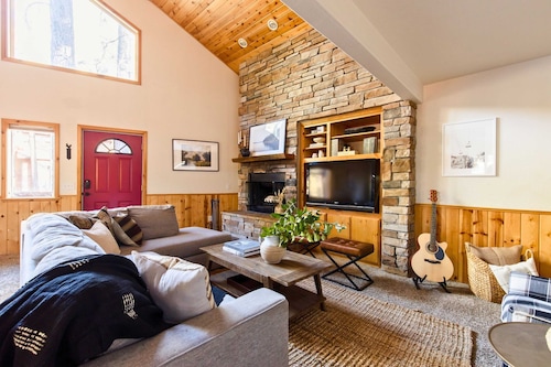 Walk to Ski Resort Lift Deck, Hot Tub, Game Loft Jumper by Avantstay