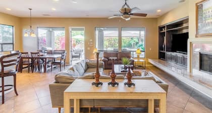 Aurora by Avantstay Luxurious Home With an Exquisite Pool, Spa, and Outdoor Seating
