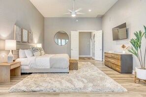 Interior - Sunridge by Avantstay Glorious Scottsdale Estate w/ Pool, Hot Tub, Ping Pong & Pool Table! (Scottsdale)