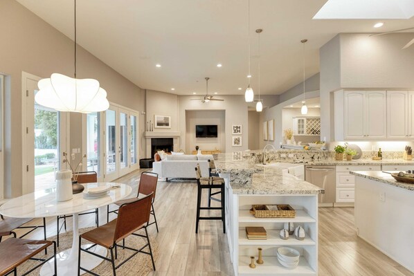 Maison (5 Bedrooms) | Intérieur