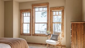 House (4 Bedrooms) | Interior - Lakefront Home in Kings Beach w/ Views Prime Location Atkinson by Avantstay (Kings Beach)
