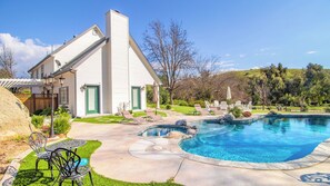 Interior - The Riesling Retreat by Avantstay Estate w/ Pool, Hottub, Putting Green & Pickle Ball Court! (Temecula)